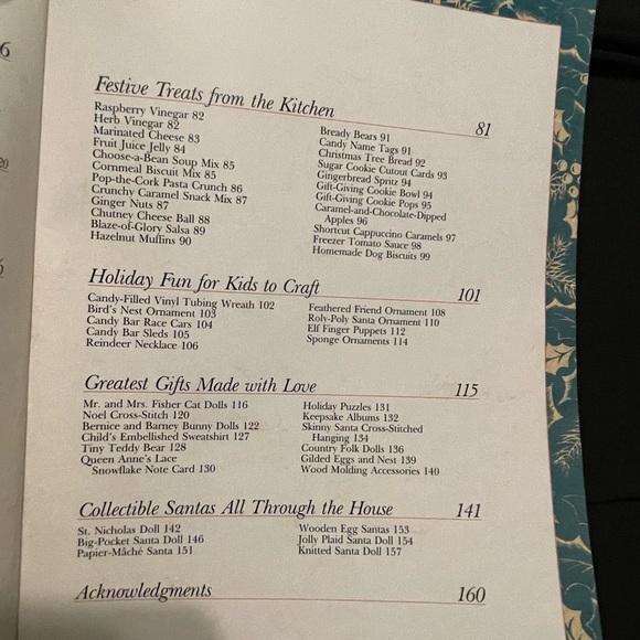 Vintage 90’s Better Homes and Gardens Christmas at Home Book - Picture 3 of 12